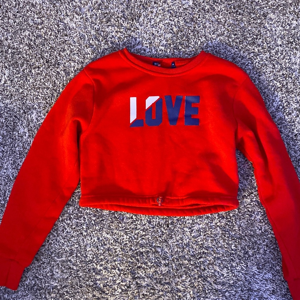 Red drawstring sweater long sleeve brought from rainbow